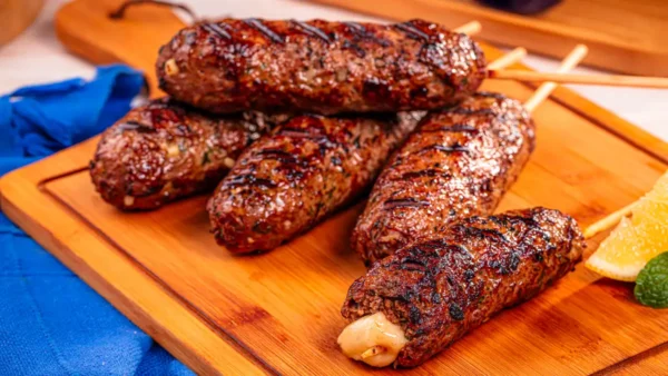 Espetinhos - kafta c/ Queijo